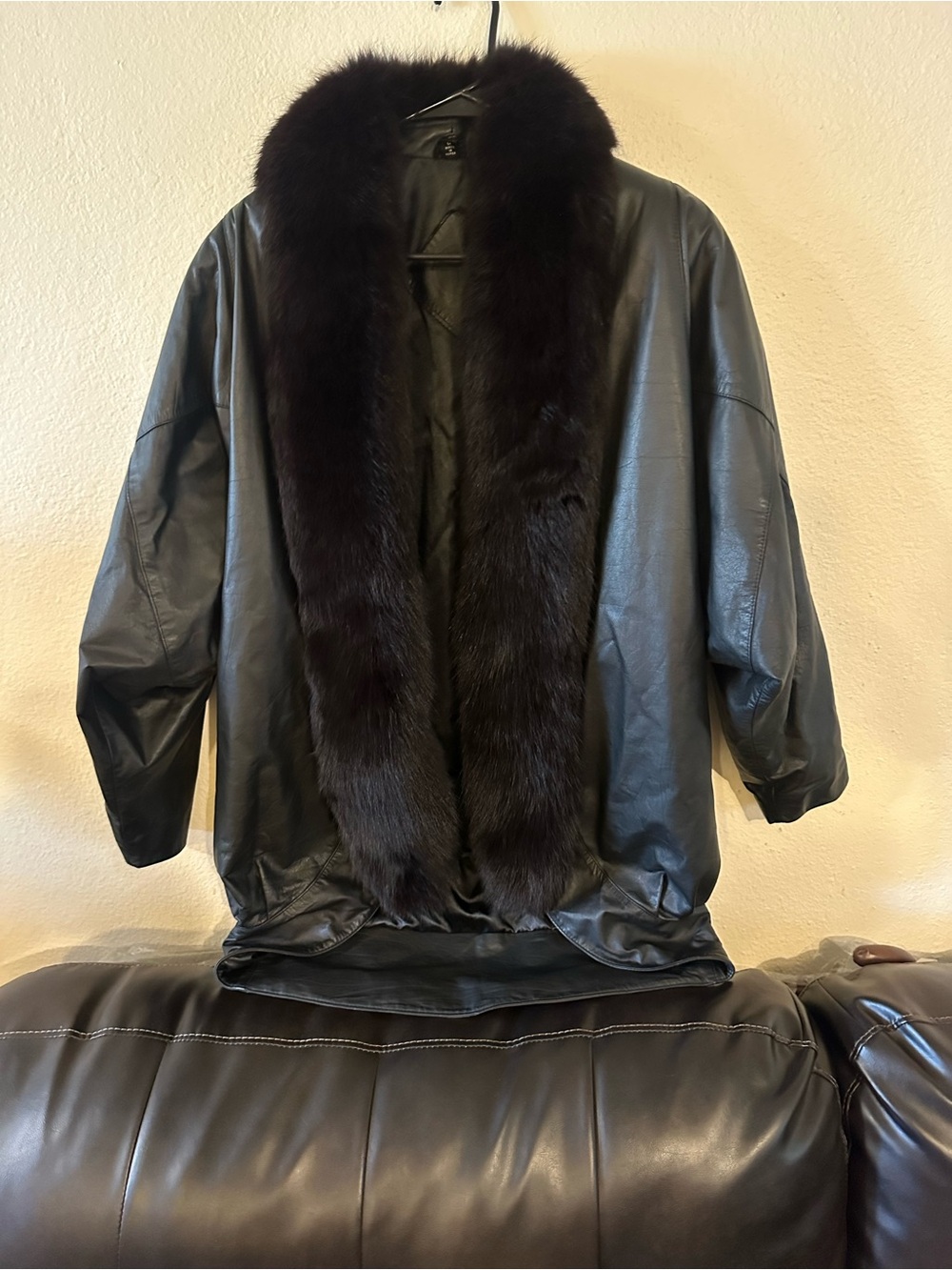Vintage Jacqueline Ferrar Leather Coat with Fox Fur Trim Size M
